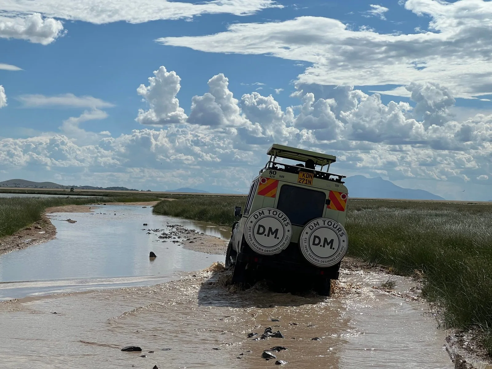 Dan Tours LandCruiser